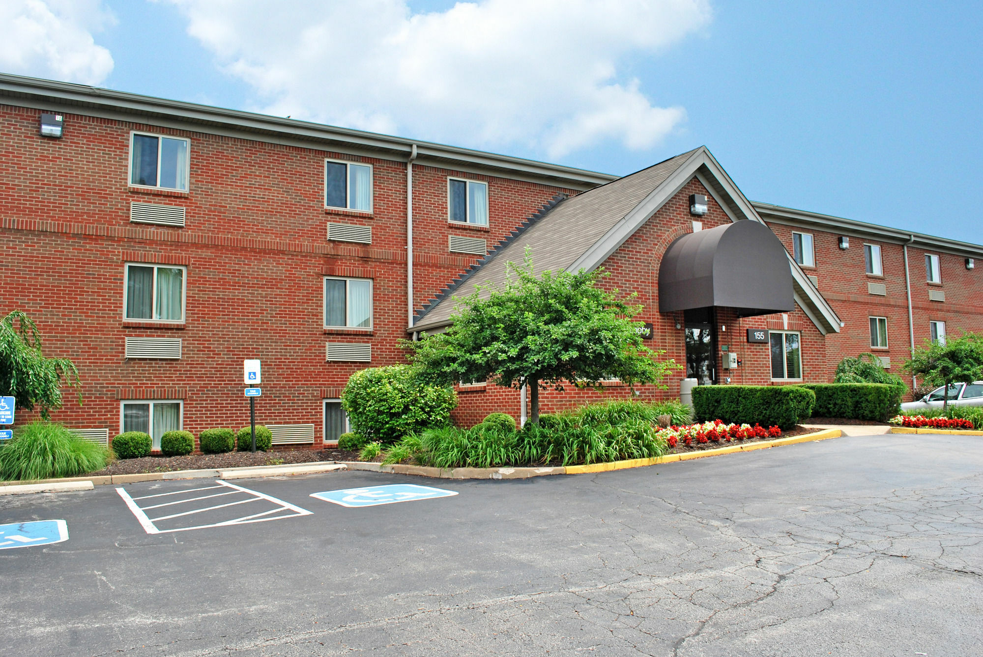 Welcome Suites Hazelwood Extended Stay Hotel Экстерьер фото